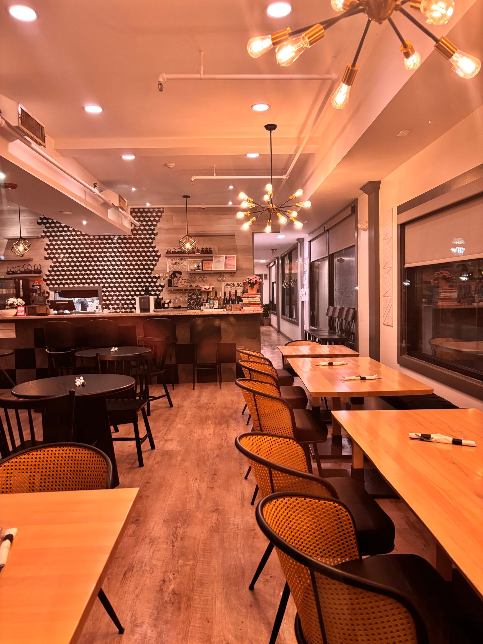 The main dining area at Rockland Grub